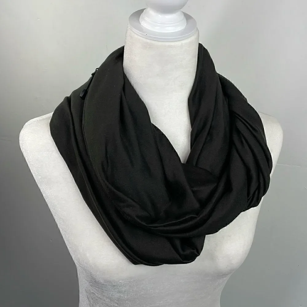 Beyond Yoga Women's Brown Hidden Zipper Pocket Infinity Scarf One Size